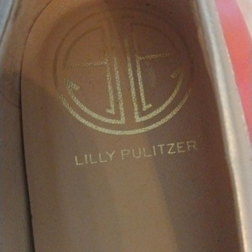 Lilly Pulitzer  - Picture 2 of 7